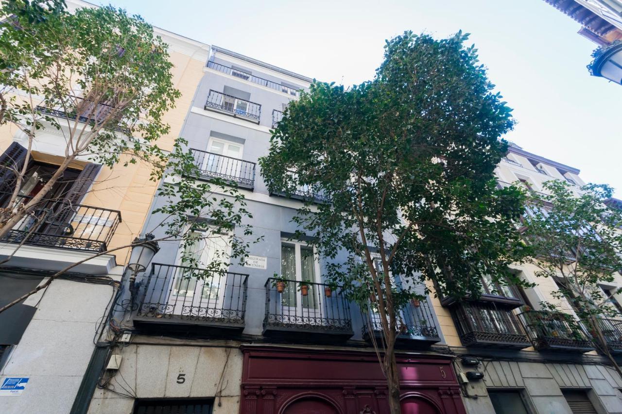 Apa 23678 Madri Exterior foto